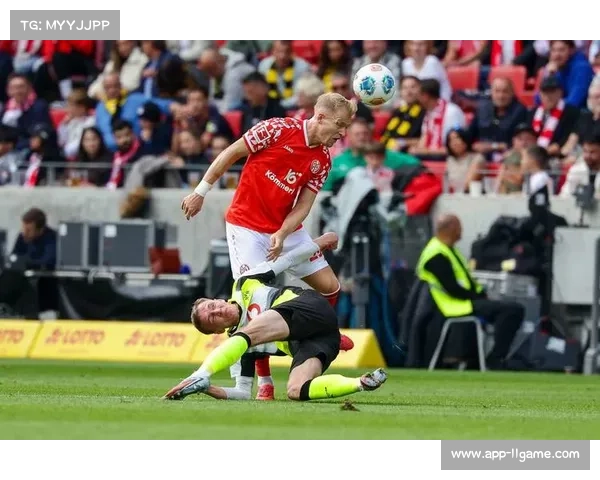 美因茨梅瓦竞技场低温条件下开赛，考验球员体能