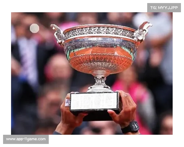 纳达尔确认参加2026年法网，冲击第15座火枪手杯